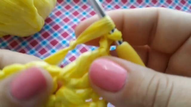 Необычное применение пакетов для мусора.Красочный Коврик крючком смотреть онлайн