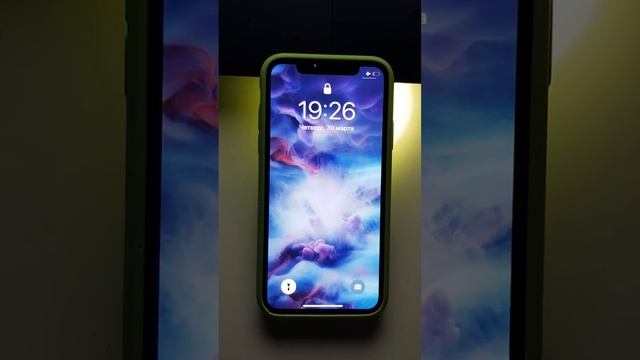 Полезные фишки Фонарика Айфон яркость и свайп #shorts смотреть онлайн