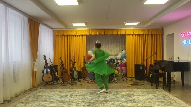 Детский дом для детей с ограниченными возможностями в развитии г.Караганда(Үнді биі «Мани Мани») смотреть онлайн