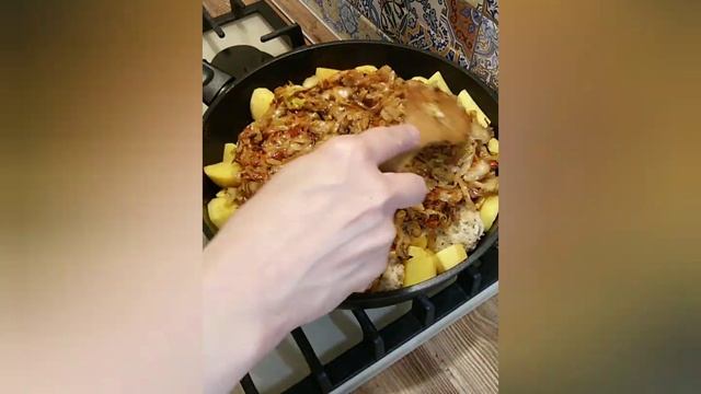 Капуста, картошка,куриные тефтели . Бигус! смотреть онлайн