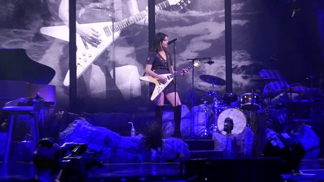 Lana Del Rey - Yayo (live) - Mercedes Benz Arena, Berlin - 16-04-2018 смотреть онлайн