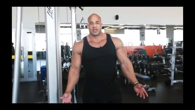 Мастер класс Victor Martinez Тренировка трицепса смотреть онлайн