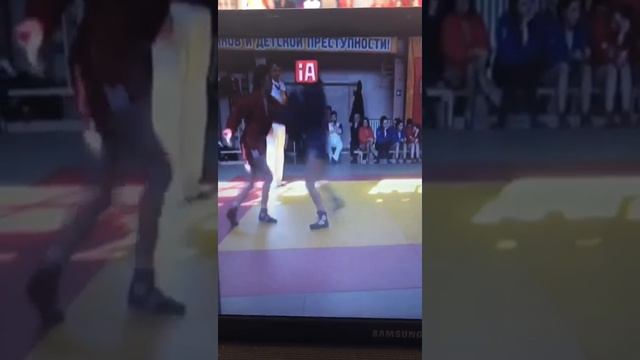 Какая оценка и кому? Помогите разобраться в коментариях. смотреть онлайн