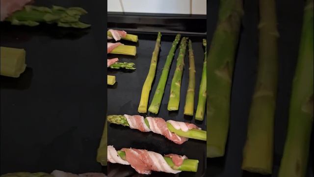 Приготовление зелёной спаржи .