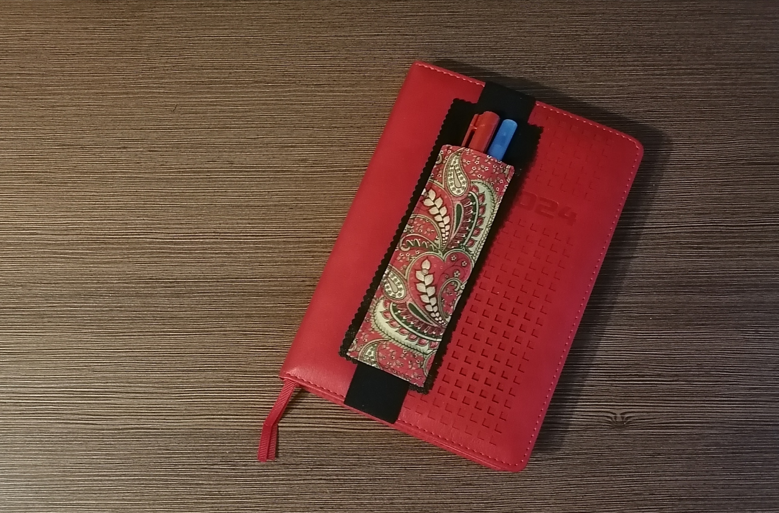 Чехол для ручек на ежедневник . смотреть онлайн