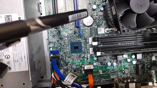 Dell Optiplex 5040 error 2+1 (2 red and 1 red light) смотреть онлайн