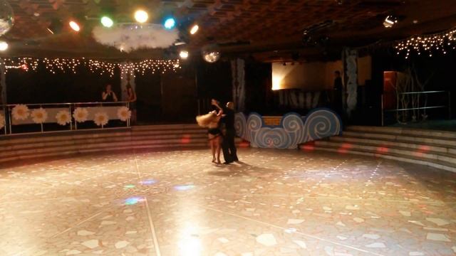 Бразильский зук - выступление Джилсона с Наташей смотреть онлайн