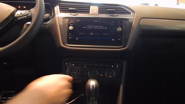 Connect To CarPlay In 2019 Volkswagen Tiguan