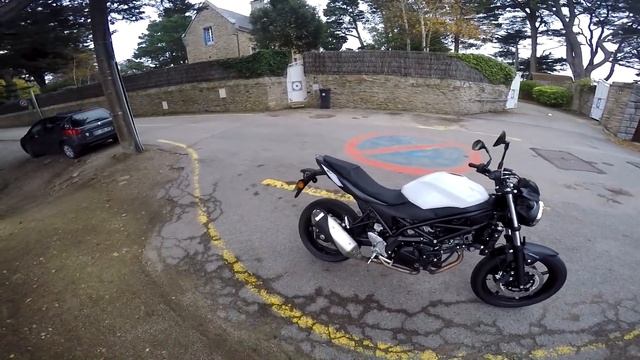 #MotoVlog 52 : TEST SUZUKI SV650 2016 / Un SV 2.0 ! смотреть онлайн