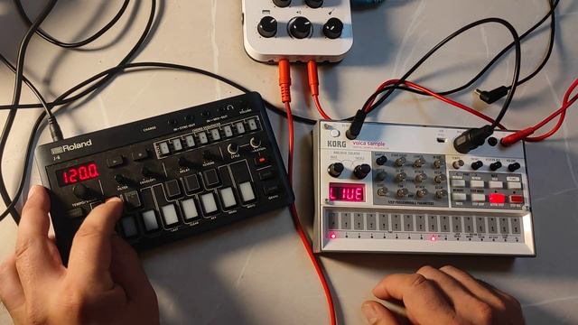 Fantastic: Creating Beats with the Roland J-6 (feat. KORG Volca Sample 2) смотреть онлайн