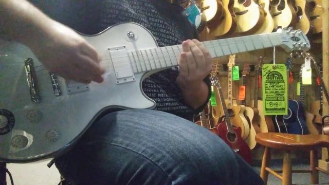 Trying Out A Matt Heafy Signature Epiphone 6!!! смотреть онлайн