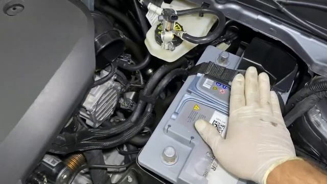 VOLVO XC40 HOW TO CHANGE REPLACE BATTERY BATTERIE WECHSELN LOCATION DIY смотреть онлайн