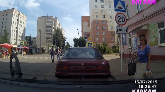 Смоленск. Пьяный велосипедист смотреть онлайн