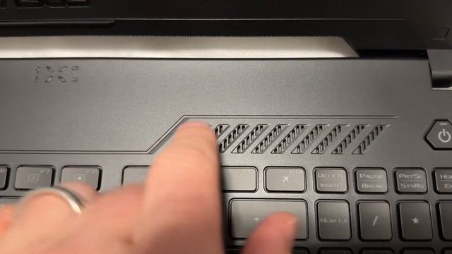 Asus Tuf Dash with i7 12th Gen & RTX 3070 смотреть онлайн