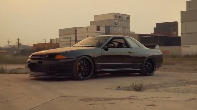 The Worlds Best Nissan Skyline R32 GTR | 4K смотреть онлайн