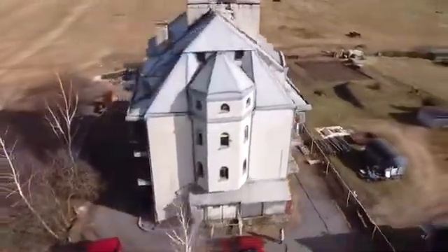 Продаётся замок дракулы смотреть онлайн