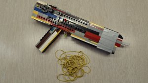 Лего пистолет - пулемёт Бизон.