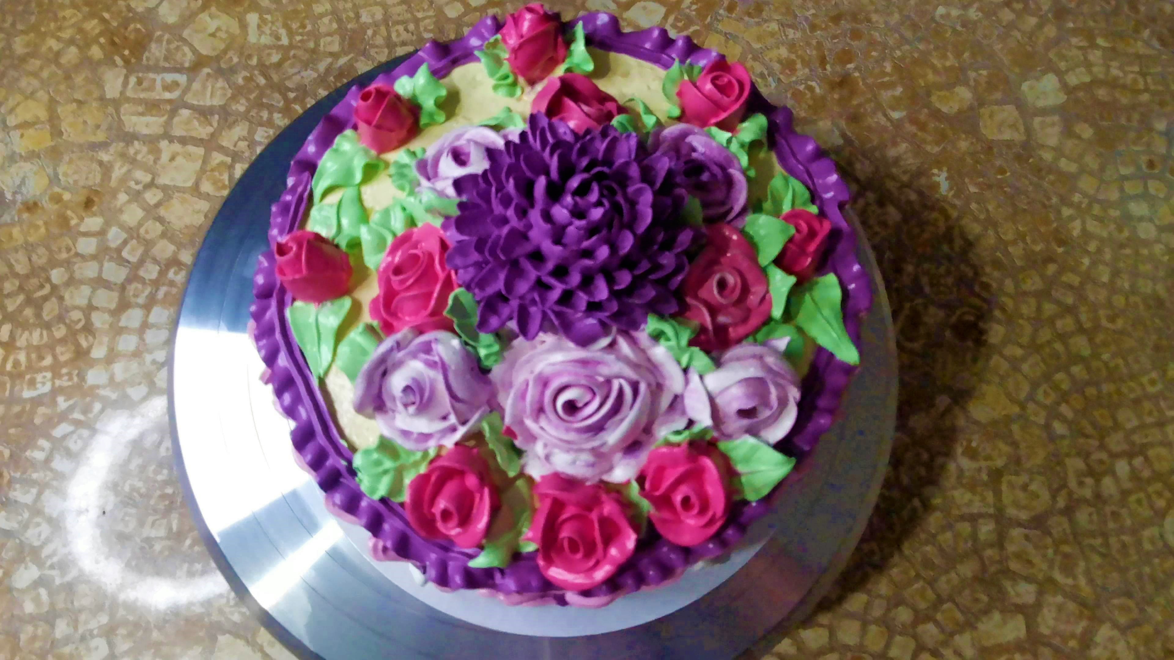 Украшение бисквитного тортика БЕЛКОВО-ЗАВАРНЫМ КРЕМОМ смотреть онлайн