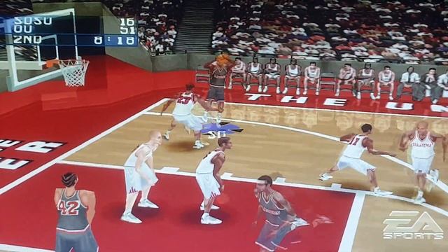 NCAA March Madness 2001 - PS1 смотреть онлайн