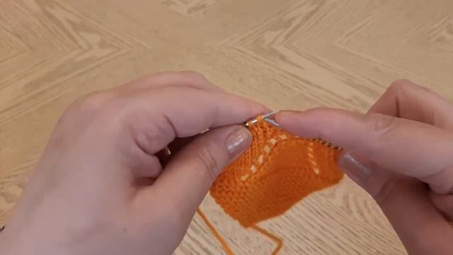 НОВИНКА 2021 : Классные тапочки-следки на двух спицах без швов смотреть онлайн