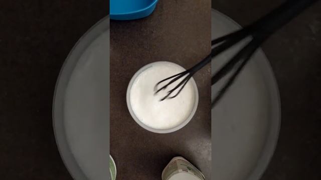 Йогурт в термосервирователе Tupperware 1 смотреть онлайн
