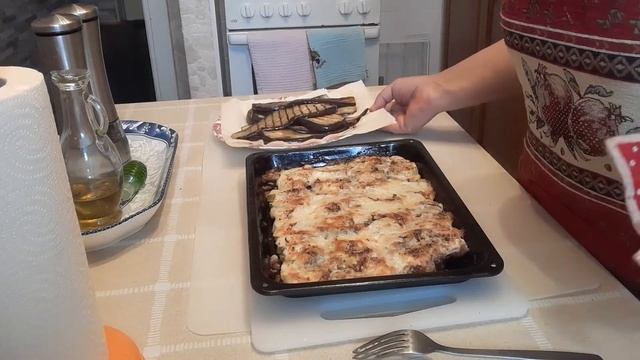 Два очень вкусных и простых овощных блюда: кабачки запеч.
с сыром и баклажаны с сыром и зеленью смотреть онлайн