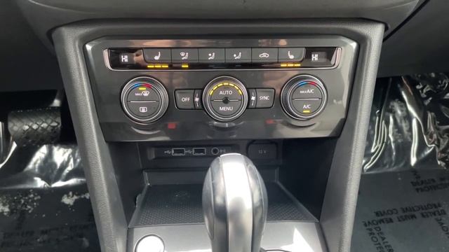 2018 Volkswagen Tiguan Des Moines, Johnston, West Des Moines, Clive, Waukee, IA JM177134V
