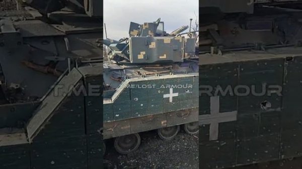 Осмотр танка Leopard 2A6 и 2 БМП M2A2 Bradley вСУ.