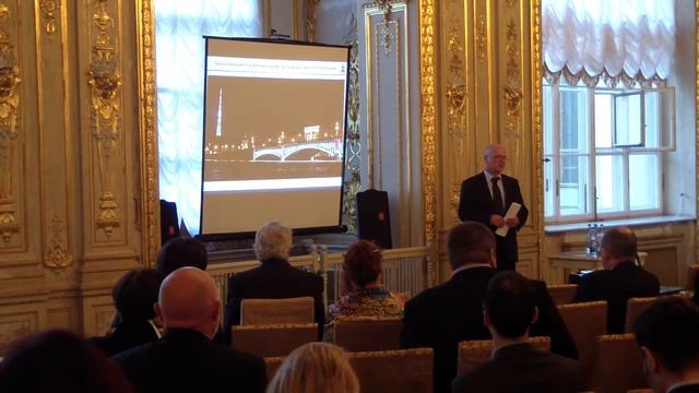 "Световая архитектура мегаполиса - потенциал и стратегия" выступление гл.инж. ГУП Ленсвет В.Смирнов смотреть онлайн