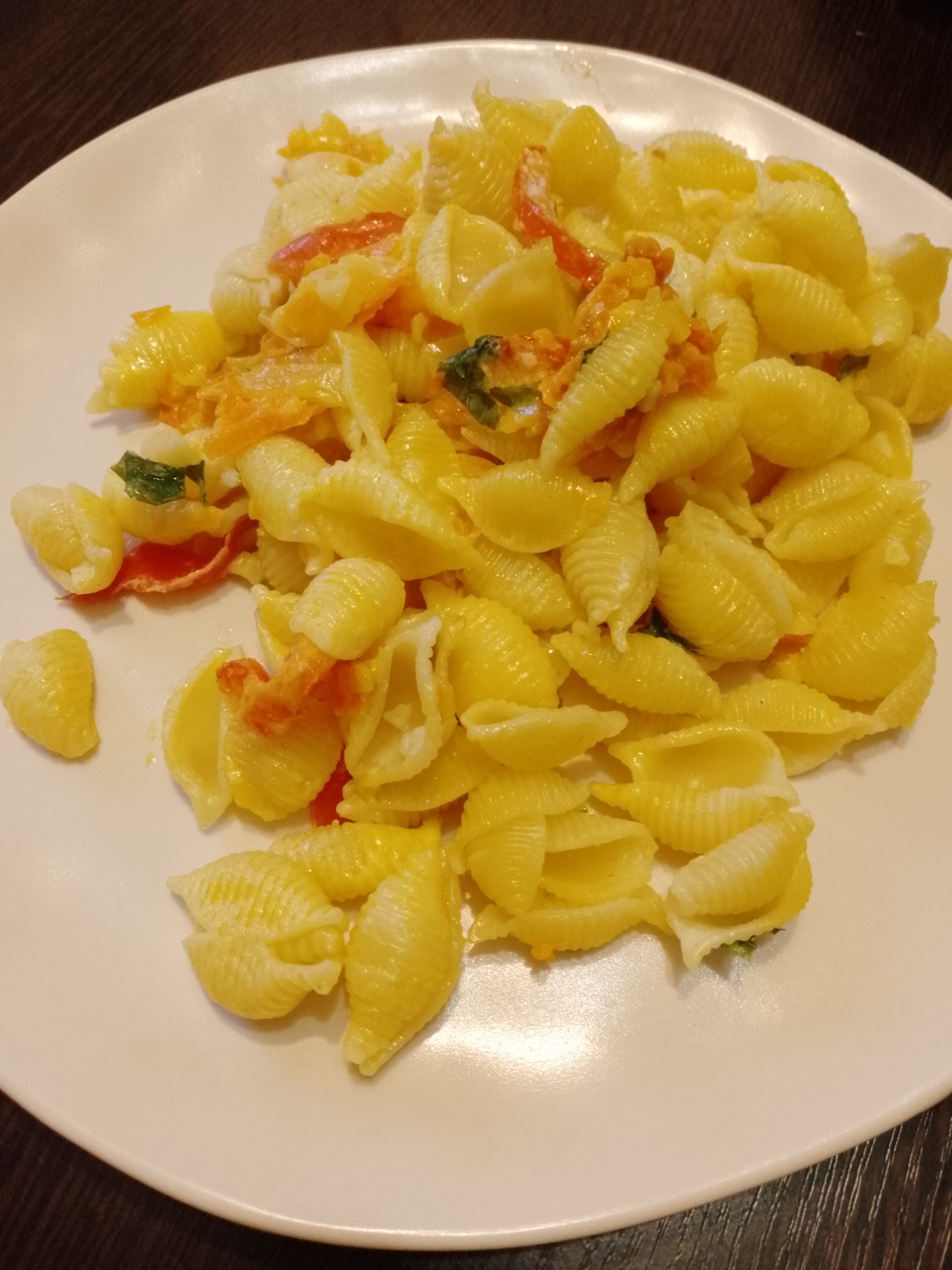 Рожки в сливочном соусе ??