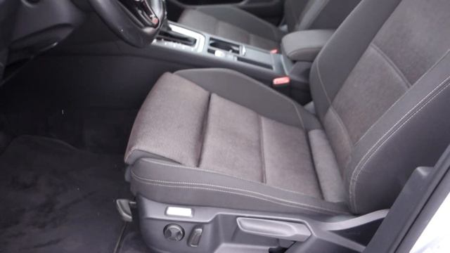 VOLKSWAGEN PASSAT 2.0 TDI DSG, PARK.KAMERA + ASISTENT - D1 CARS .int смотреть онлайн