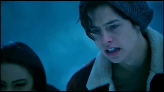 Ривердейл,Шерил провалилась под воду.(Очень трогательно) смотреть онлайн