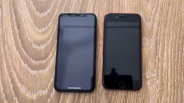 iPhone X vs iPhone SE 2022 - TEST смотреть онлайн
