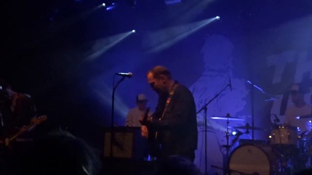 Thees Uhlmann - Ein Satellit sendet leise - Live @ Die Pumpe, Kiel - 12/2022 смотреть онлайн
