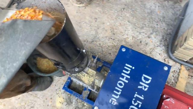 Гранулятор DR 150 inHome 220 в Матрица 2 мм и Матрица 3 мм Запуск на Кукурузе Бытовой Для Дома смотреть онлайн