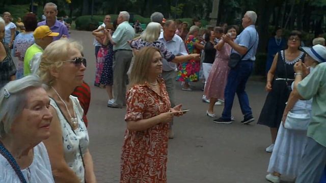 ТАНЦЫ ПО ВОСКРЕСЕНЬЯМ В ЦЕНТРАЛЬНОМ ПАРКЕ (ЦП) (03.09.2023, 3 ЭПИЗОДА) ЭПИЗОД 1 смотреть онлайн