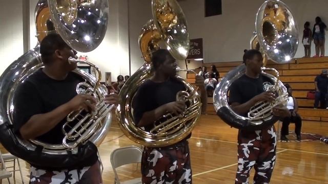 PINE BLUFF HIGH VS LAKE VILLAGE TUBA BATTLE 2013 смотреть онлайн