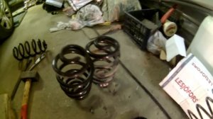 Audi A4 b6 за 300 тысяч руб. Выпуск 5 "замена пружин"