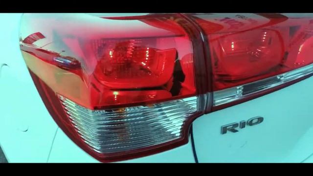 Видеообзор Kia Rio '2015 (3 поколение [рестайлинг]) смотреть онлайн