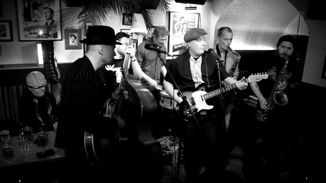 Huurupiilo Jam Band - Cajun Moon (video Jyrki Kallio) смотреть онлайн