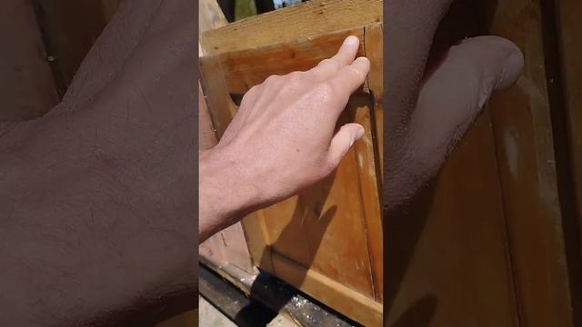 Дверца для кур на рояльной петле. смотреть онлайн