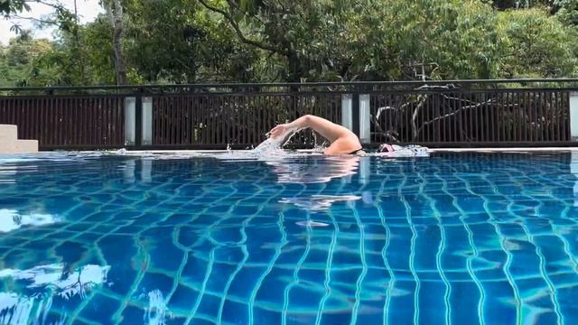 Freestyle Swimming by @MARIAKRIVILEVA | Плавание вольным стилем на скольжение смотреть онлайн