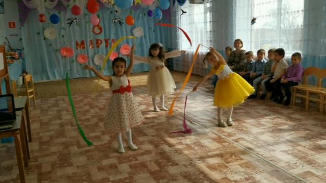 8 марта в старшей группе смотреть онлайн