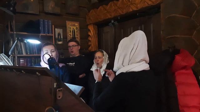 Торжественное богослужение в храме святого блаженного Прокопия Вятского города Кирова смотреть онлайн