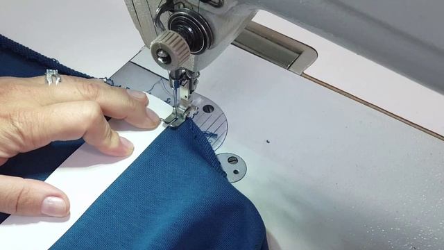 Делаем красивую отделочную строчку по гульфику смотреть онлайн