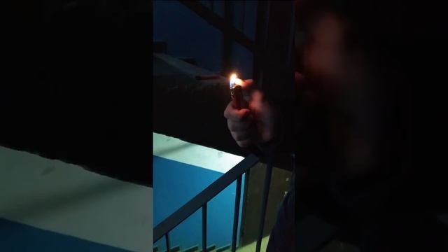 Как зажечь зажигалку смотреть онлайн