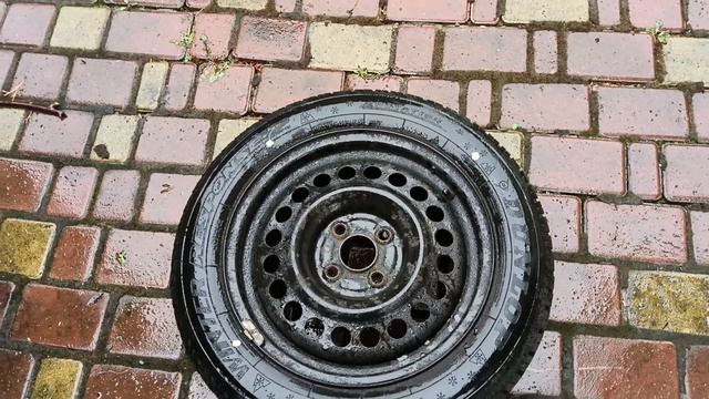 ЧТО ЗА ? КРАСНЫЕ ТОЧКИ НА ШИНЕ смотреть онлайн