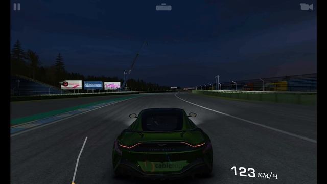 Aston Martin v12 Vantage трасса рывок смотреть онлайн