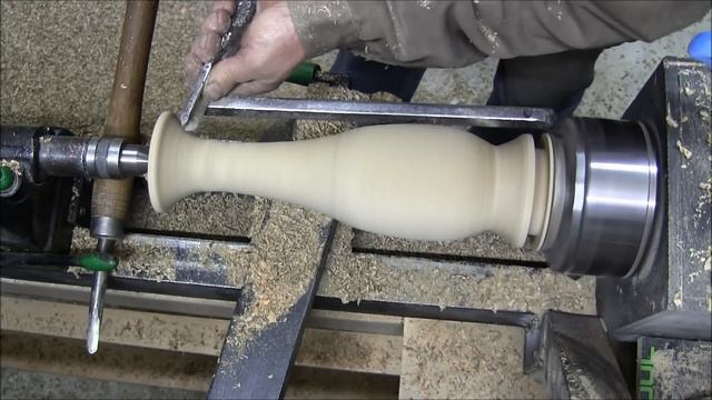 Ваза для сухоцвета . Материал грецкий орех смотреть онлайн