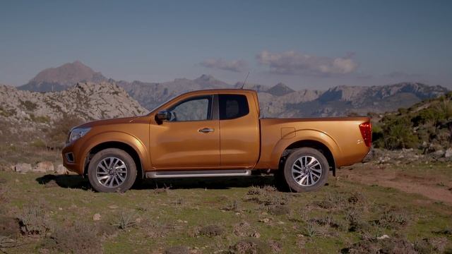 Nissan Navara King Cab static смотреть онлайн